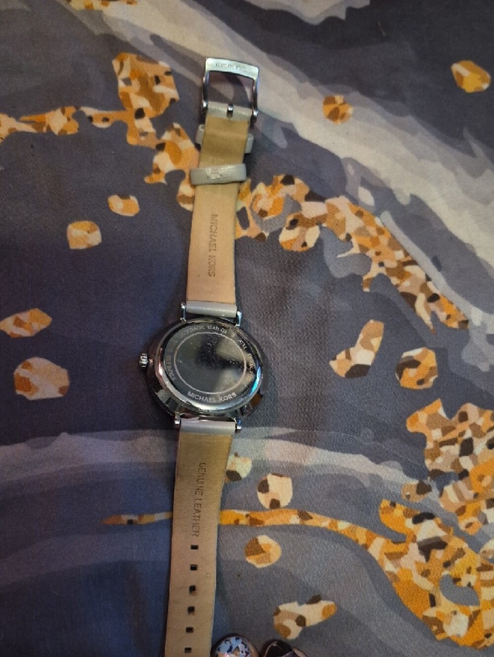 Michael Kors Silver Dial Watch with Gray Leather Strap - Picture 4 of 11